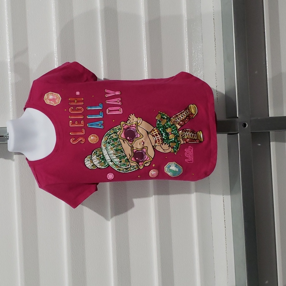 LOL surprise‎ Christmas tee size Medium (7-8)